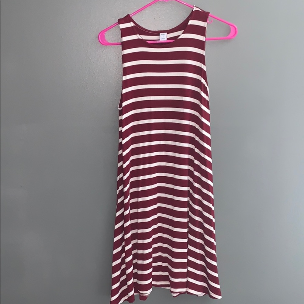 Maroon/White Old Navy T-shirt dress SIZE S